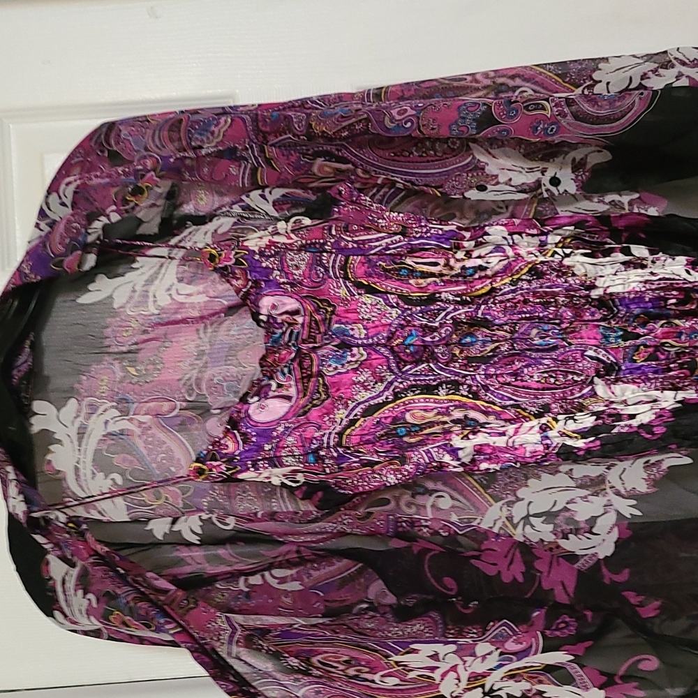 Clothes - Picture 2 of 3